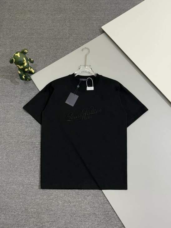 Picture of Louis Vuitton T Shirts Short _SKULVS-XLm6tx707267